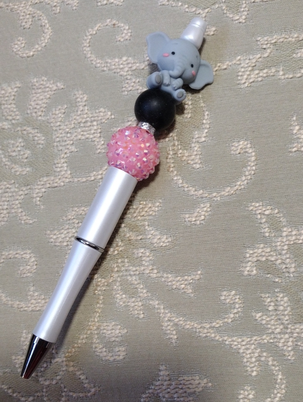 Elephant-Top Decorative Pen in Gray and Pink